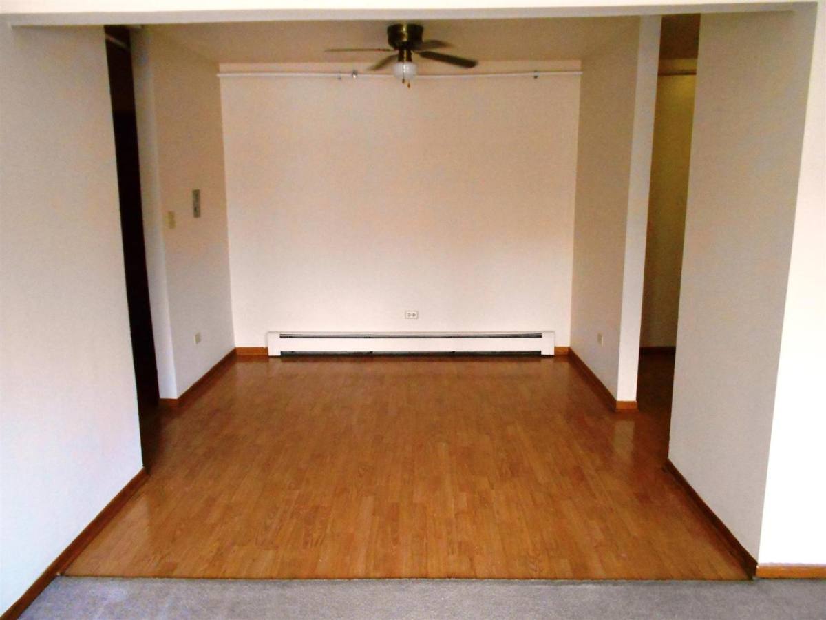 Apartment for rent at 2260 Breezewood Terrace, Hanover Park, IL 60133