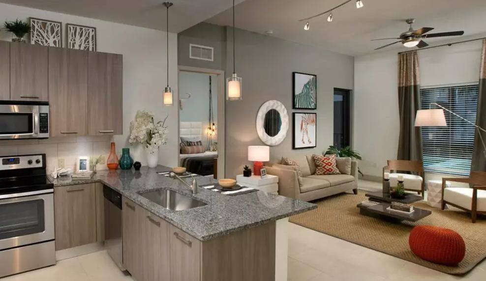 Apartment for rent at 3880 Bird Rd, Miami, FL 33146