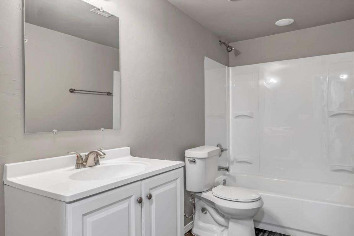 Apartment for rent at Forest Oaks on Purdue, 5700 NW 23rd St, Oklahoma City, OK 73127