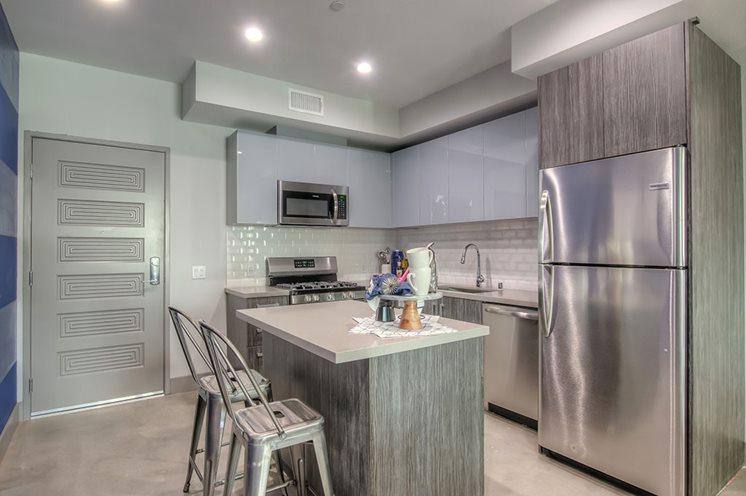 Apartment for rent at The Mansfield on Wilshire Boulevard, 5100 Wilshire Blvd, Los Angeles, CA 90036