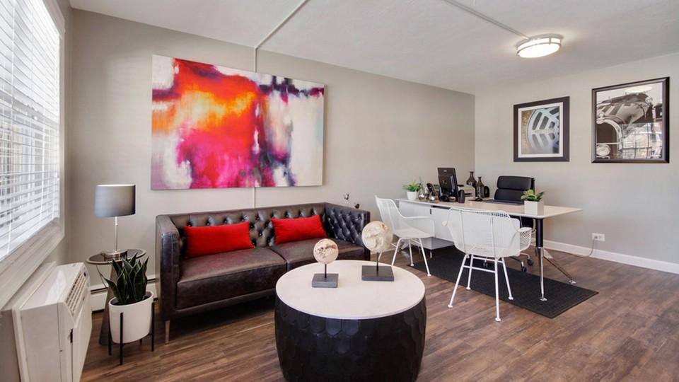 Apartment for rent at 301 W 59th St, Hinsdale, IL 60521