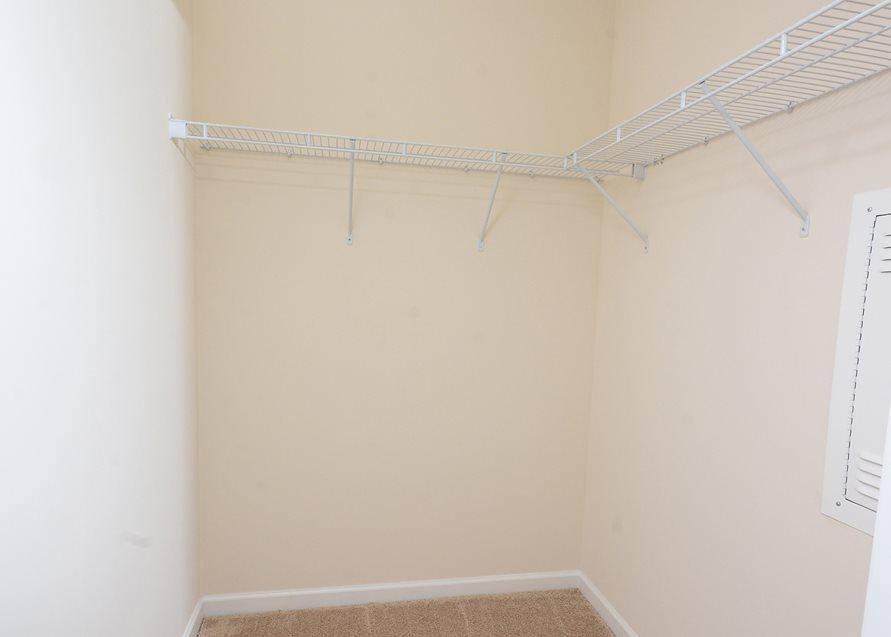 Apartment for rent at Ardmore, 9015 Kings Grant Dr, Charlotte, NC 28262