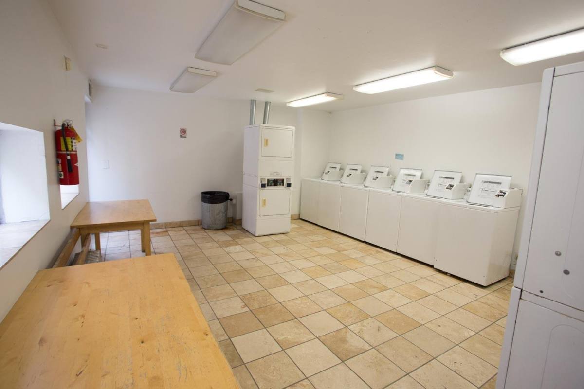 Apartment for rent at 1120 E 47th St, Chicago, IL 60653