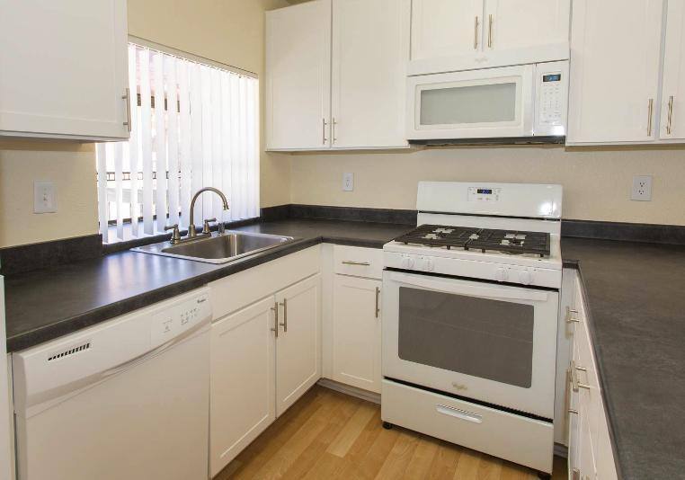 Apartment for rent at 11450 Poema Place, Chatsworth, CA 91311