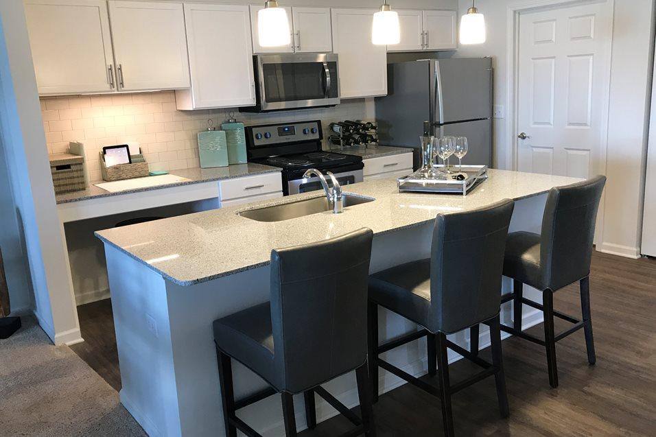 Apartment for rent at 4209 Pond Willow Rd, Naperville, IL 60564