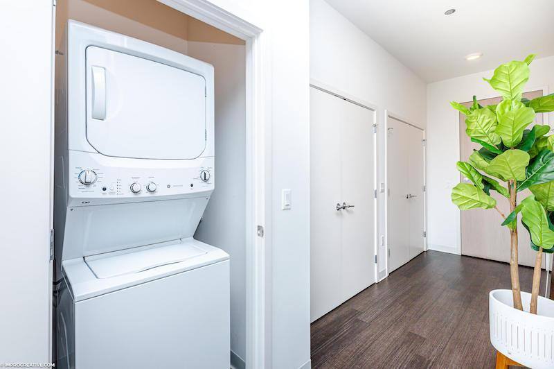 Apartment for rent at 1980 N Milwaukee Ave, Chicago, IL 60647