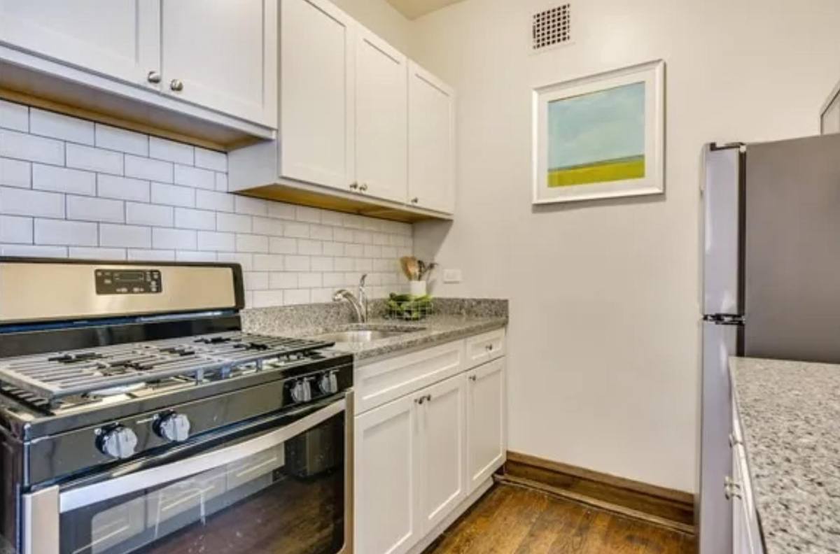 Apartment for rent at 1367 E 53rd St, Chicago, IL 60615