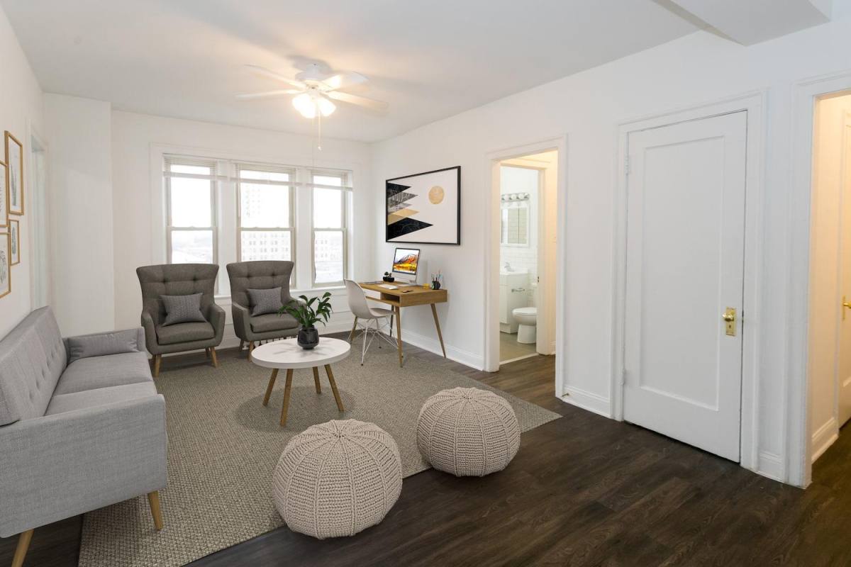 Apartment for rent at 5242 S Hyde Park Blvd, Chicago, IL 60615