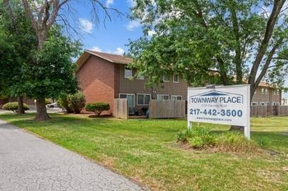Apartment for rent at 2730 Townway Rd, Danville, IL 61832