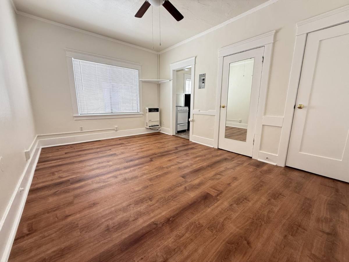 House for rent at 40 Alamitos Ave, Long Beach, CA 90802