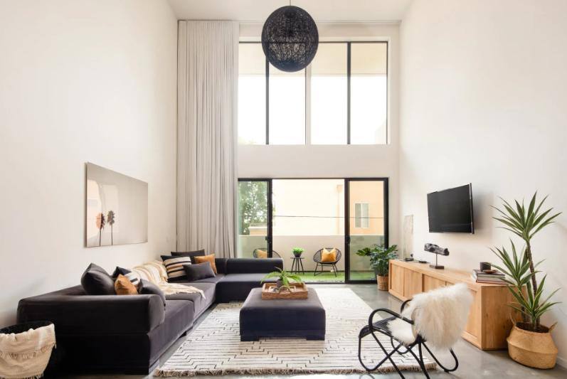 Apartment for rent at 11830 Courtleigh Dr, Los Angeles, CA 90066