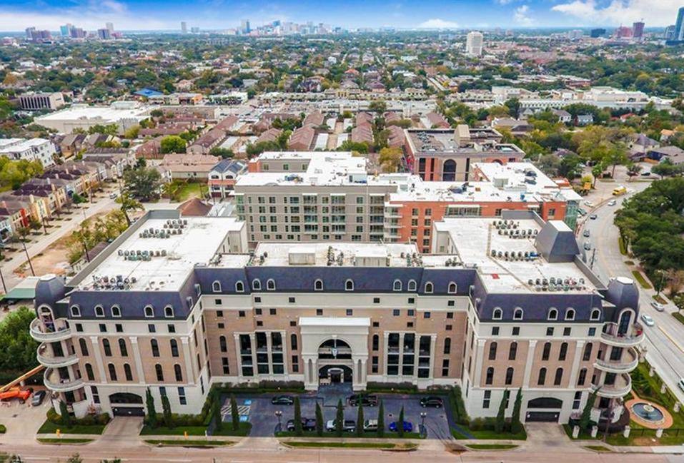 Townhouse for rent at Renoir, 1005 S Shepherd Dr #210, Houston, TX 77019