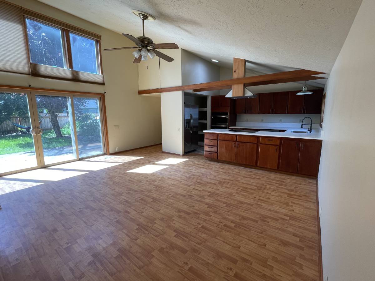 Apartment for rent at 10626 NE Siskiyou St, Portland, OR 97220