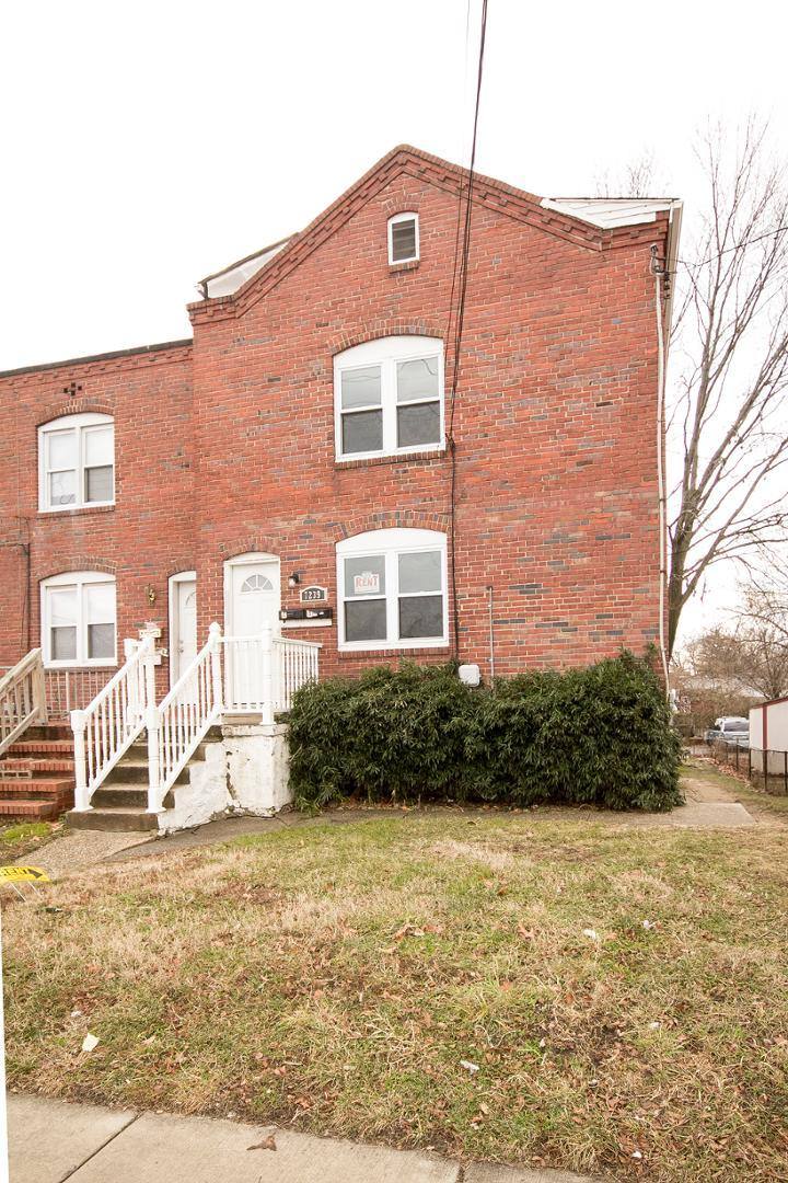 House for rent at 7239 Holabird Ave, Dundalk, MD 21222
