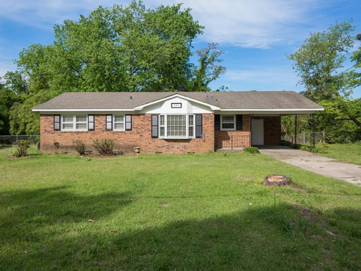 House for rent at Oakdale, 504 Alleghany Rd, Fayetteville, NC 28304