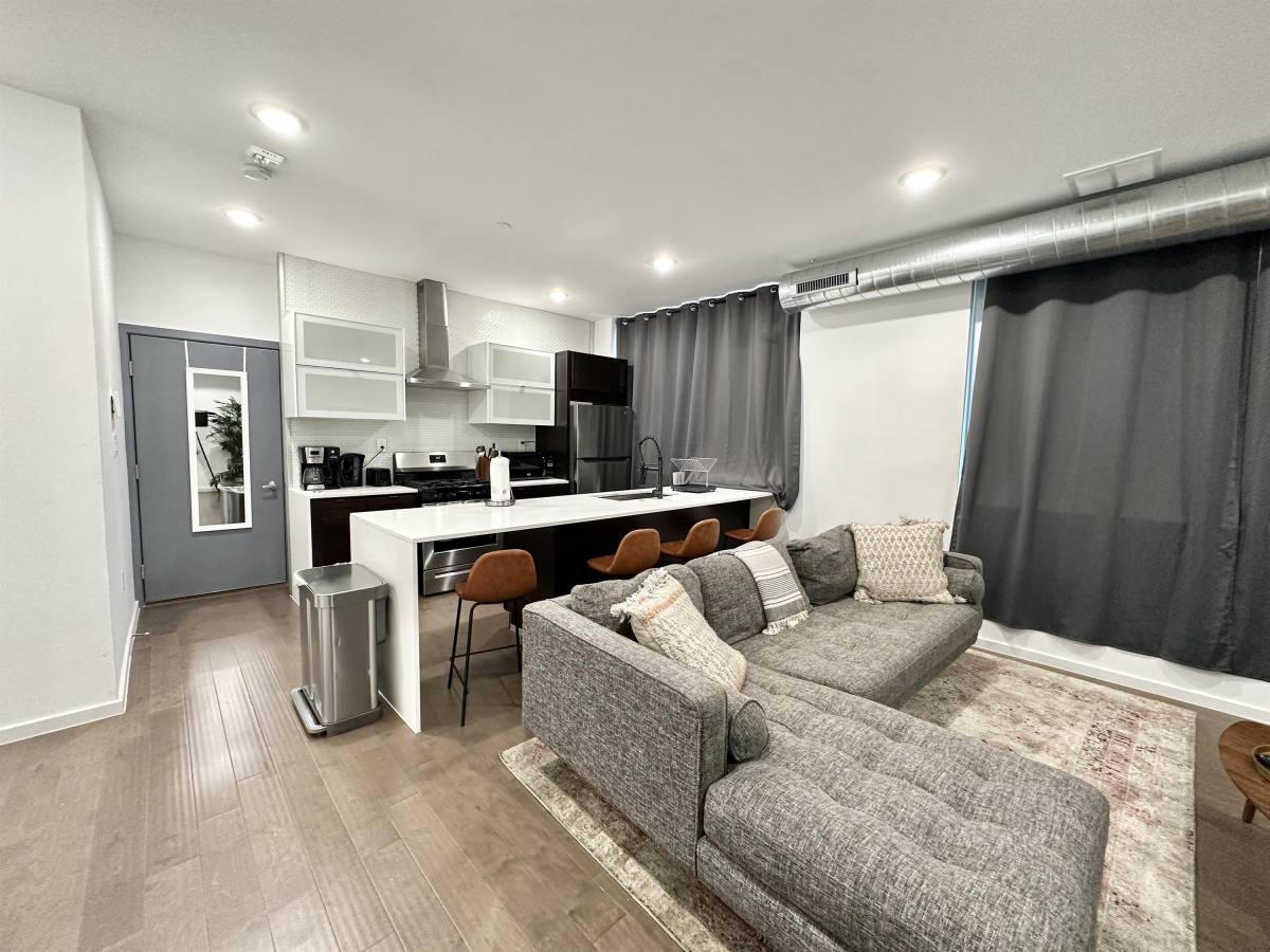 Apartment for rent at 1235 N Franklin St, Philadelphia, PA 19122