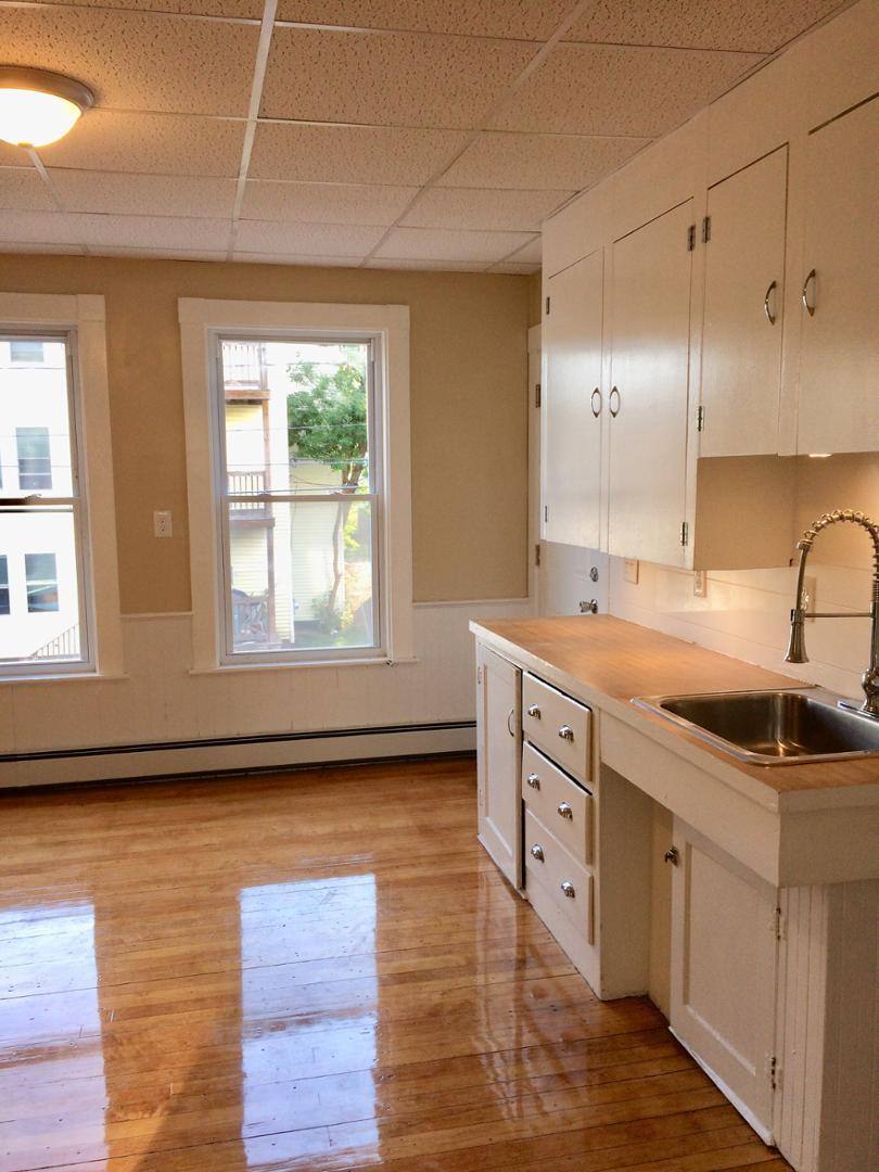 Apartment for rent at 98 Walnut St #2, Lewiston, ME 04240