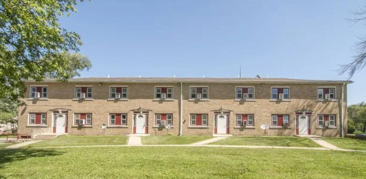 Apartment for rent at 163 N Rosewood Ave, Kankakee, IL 60901