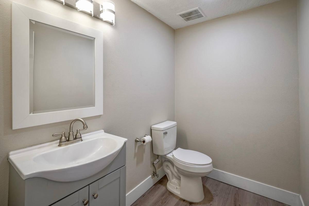 Apartment for rent at Sungate, 10800 Comanche Rd NE #131, Albuquerque, NM 87111