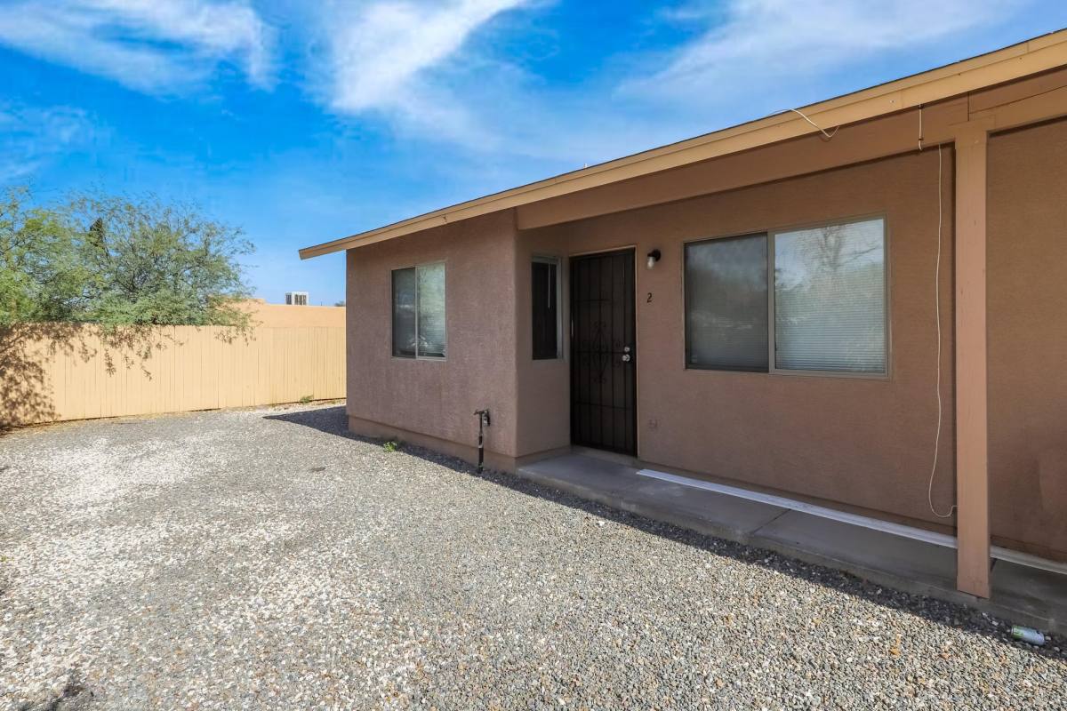 Townhouse for rent at 2635 N Fontana Ave #2, Tucson, AZ 85705