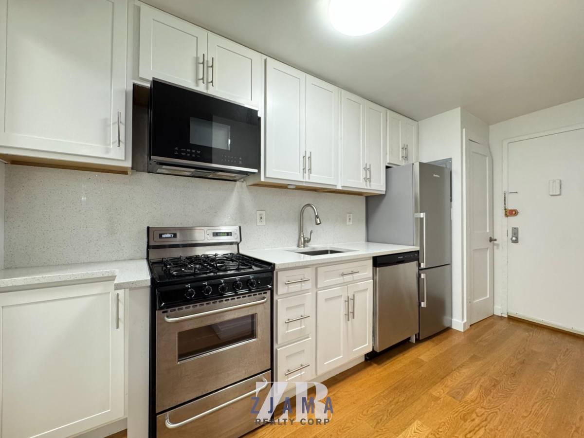 Apartment for rent at 350 Greene Ave #1A, Brooklyn, NY 11216