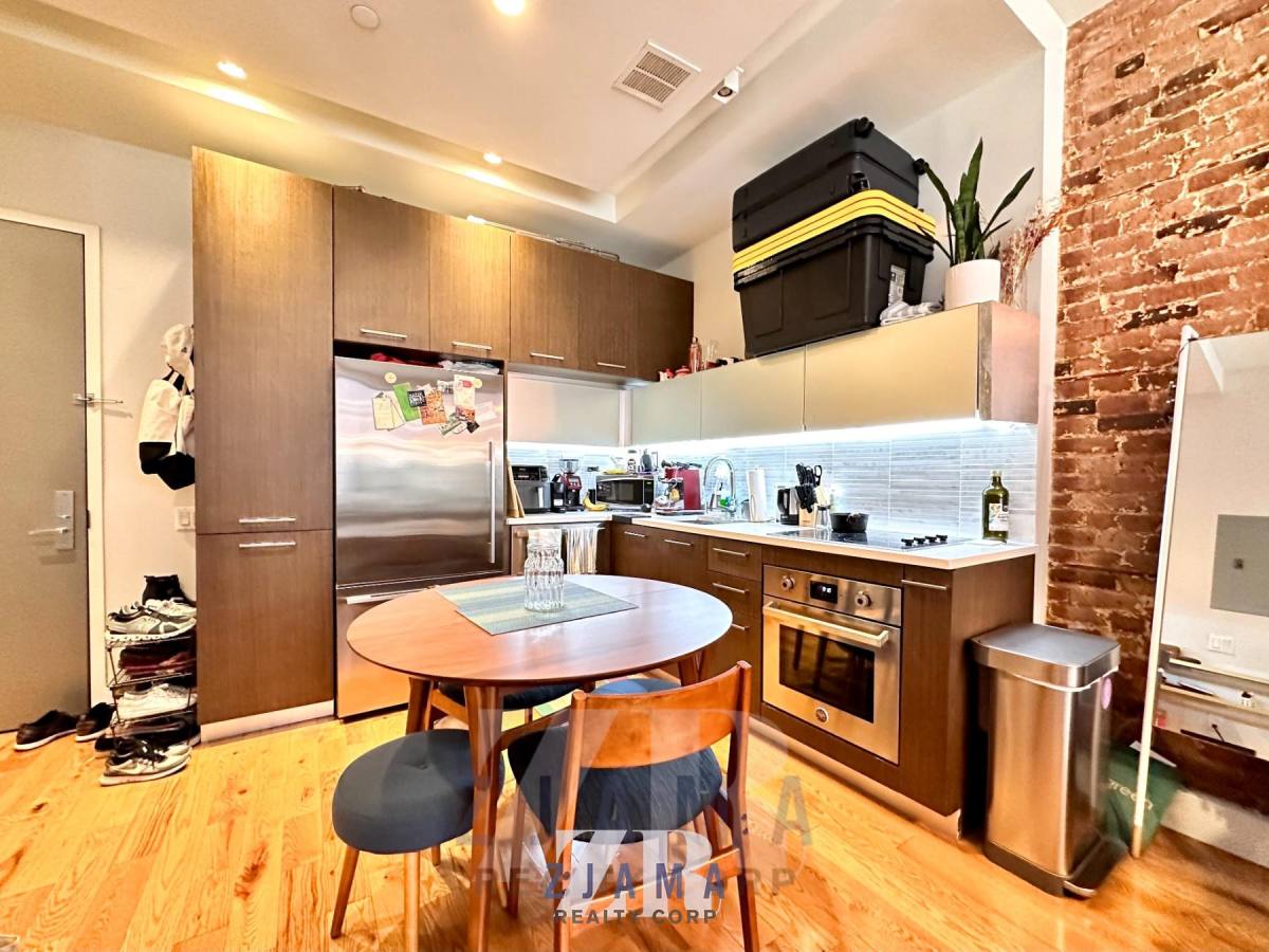 Apartment for rent at 72 Willoughby St #3D, Brooklyn, NY 11201