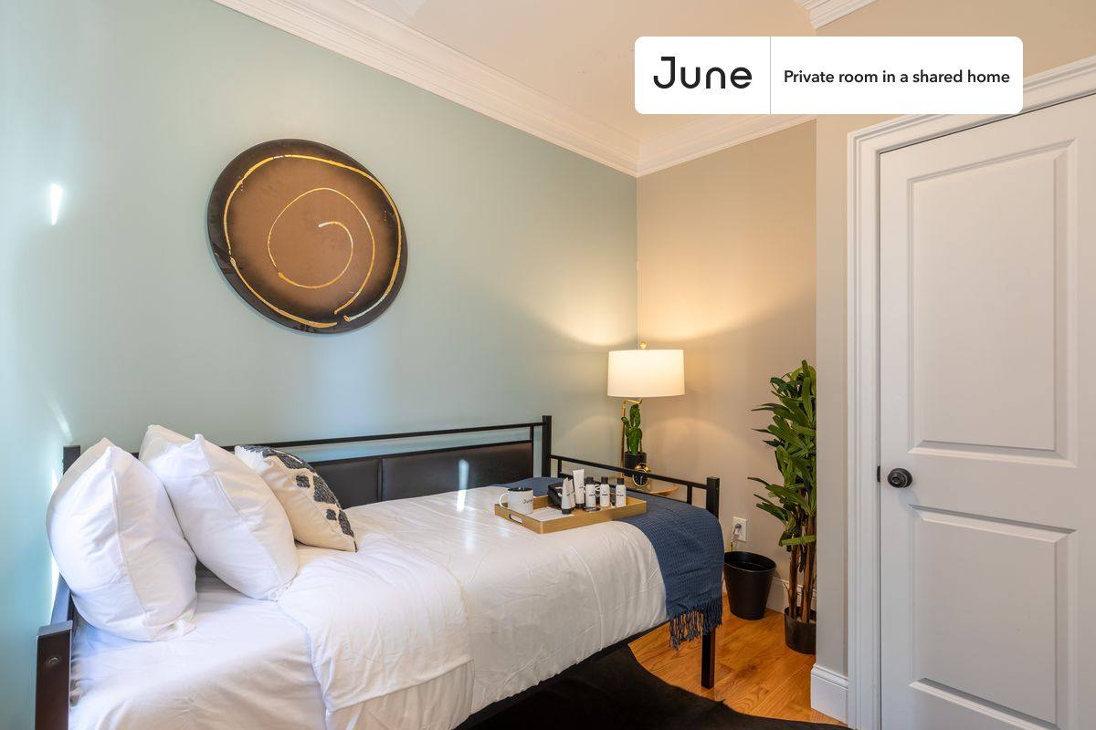 Apartment for rent at 33 N Margin St #C, Boston, MA 02113