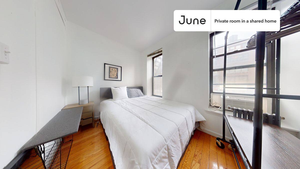 Apartment for rent at 174 Canal St #C, New York, NY 10013