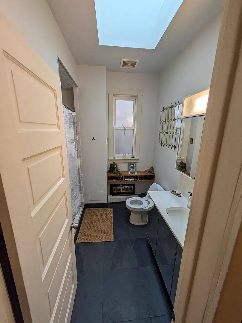Apartment for rent at 1739 N Albany Ave #2, Chicago, IL 60647
