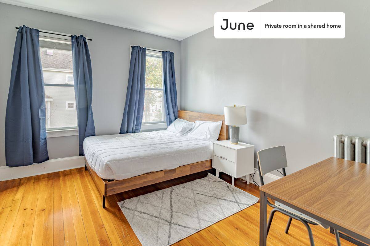 Apartment for rent at 16 Glenway St #B, Dorchester, MA 02121