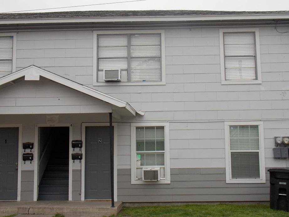 Apartment for rent at Leeland Park, 3721 Tuam, Houston, TX 77004