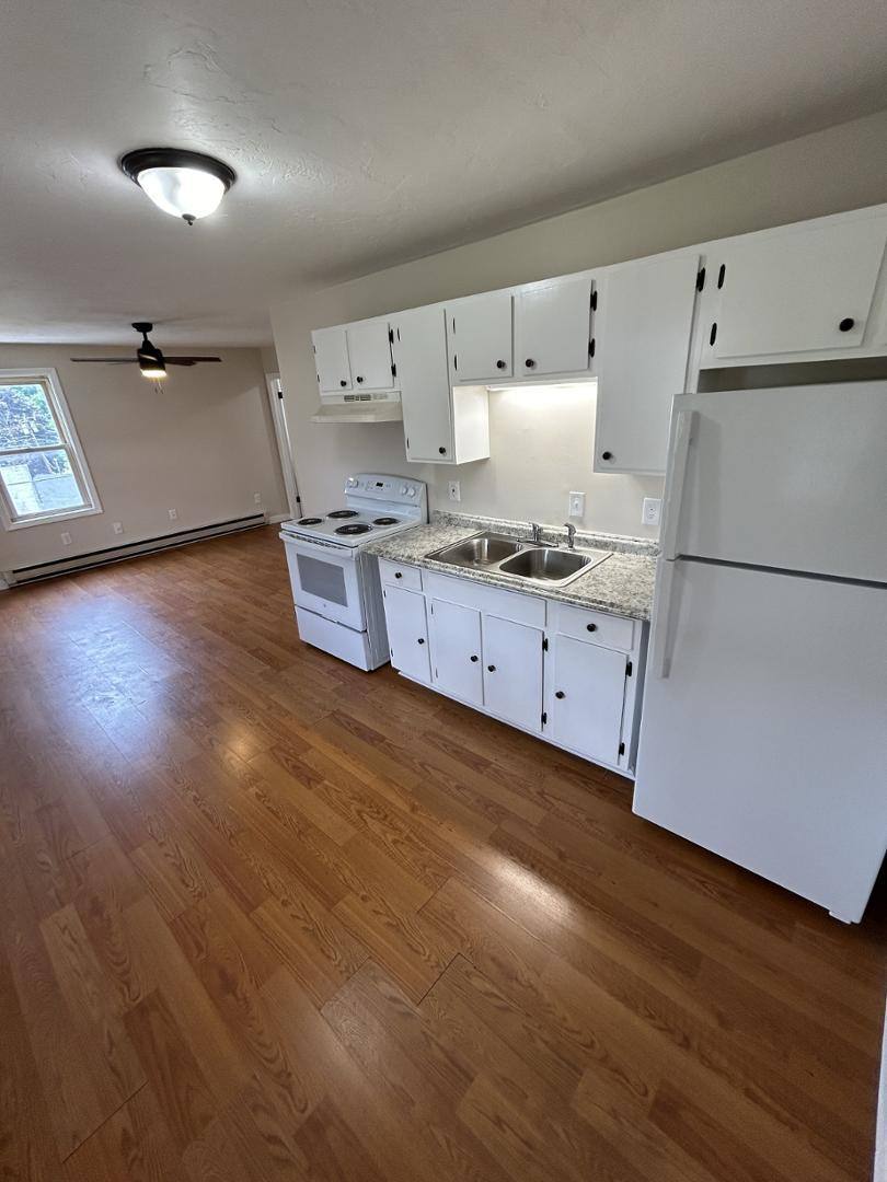 Apartment for rent at 109 Morris St #5, Southbridge, MA 01550