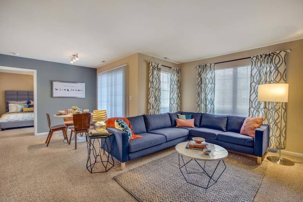 Apartment for rent at 120 Lincoln Oaks Dr #1114, Willowbrook, IL 60527