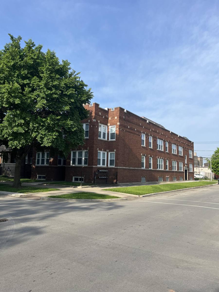 Apartment for rent at 8000 S May St, Chicago, IL 60620