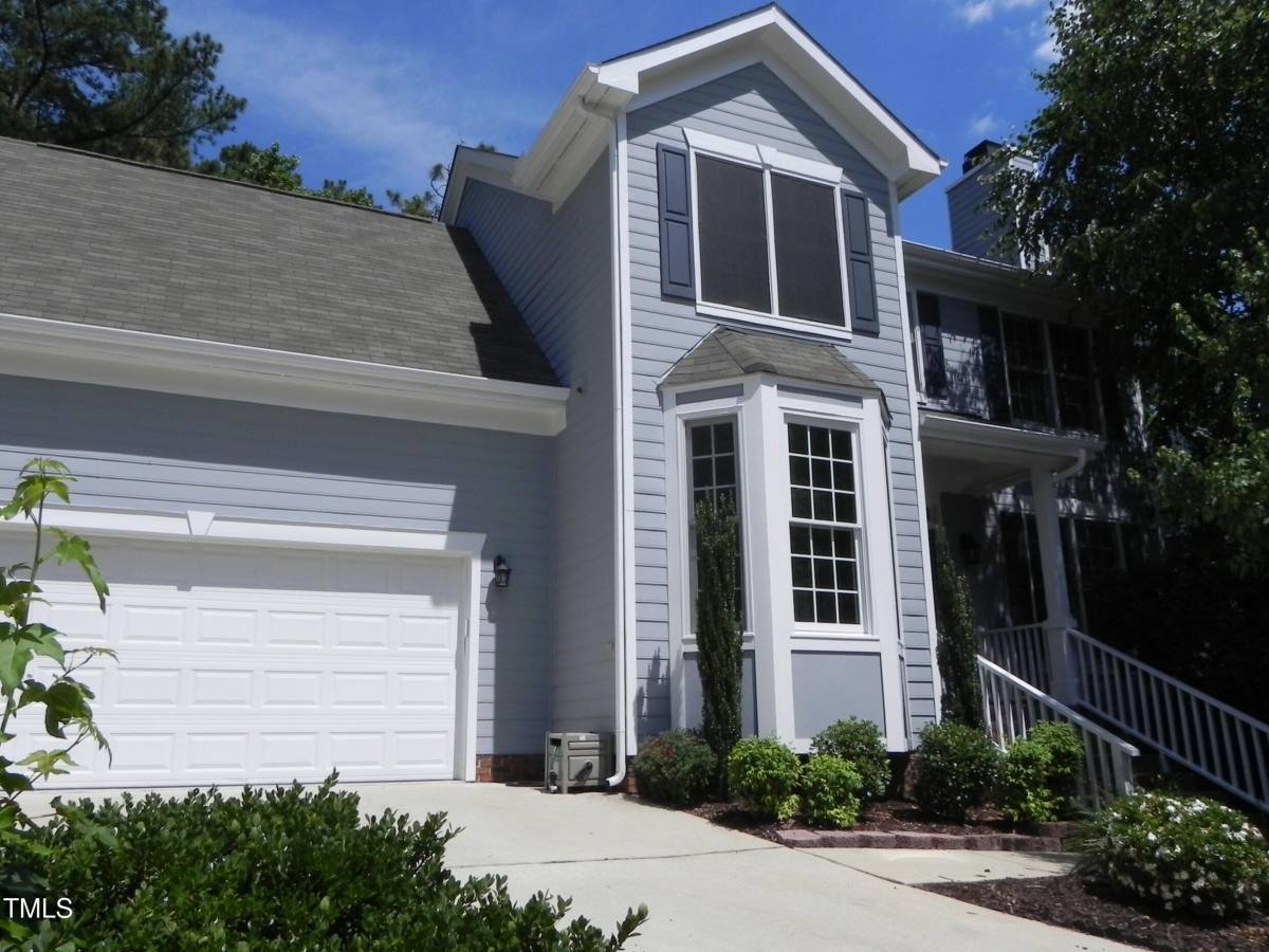 House for rent at 216 Castle Hayne Dr, Cary, NC 27519
