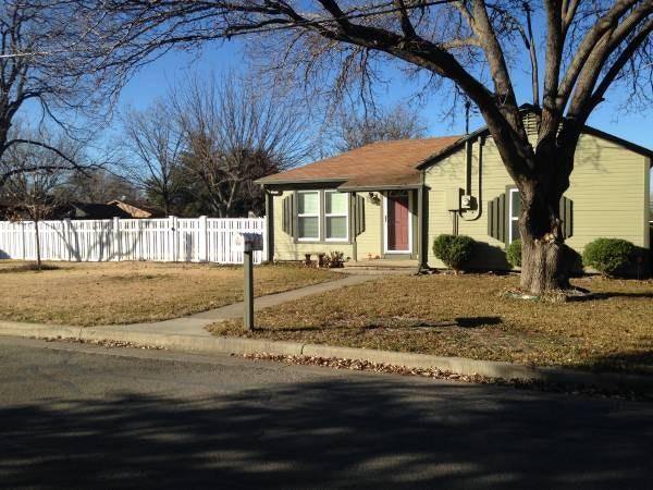 House for rent at Hampton, 907 Church St, Sanger, TX 76266