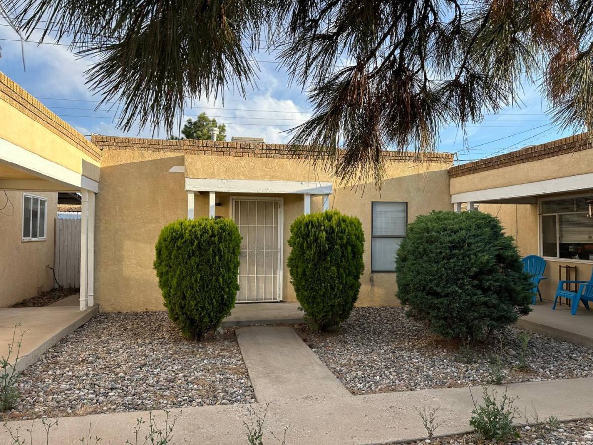 Apartment for rent at 4604 Zuni Rd SE #G, Albuquerque, NM 87108