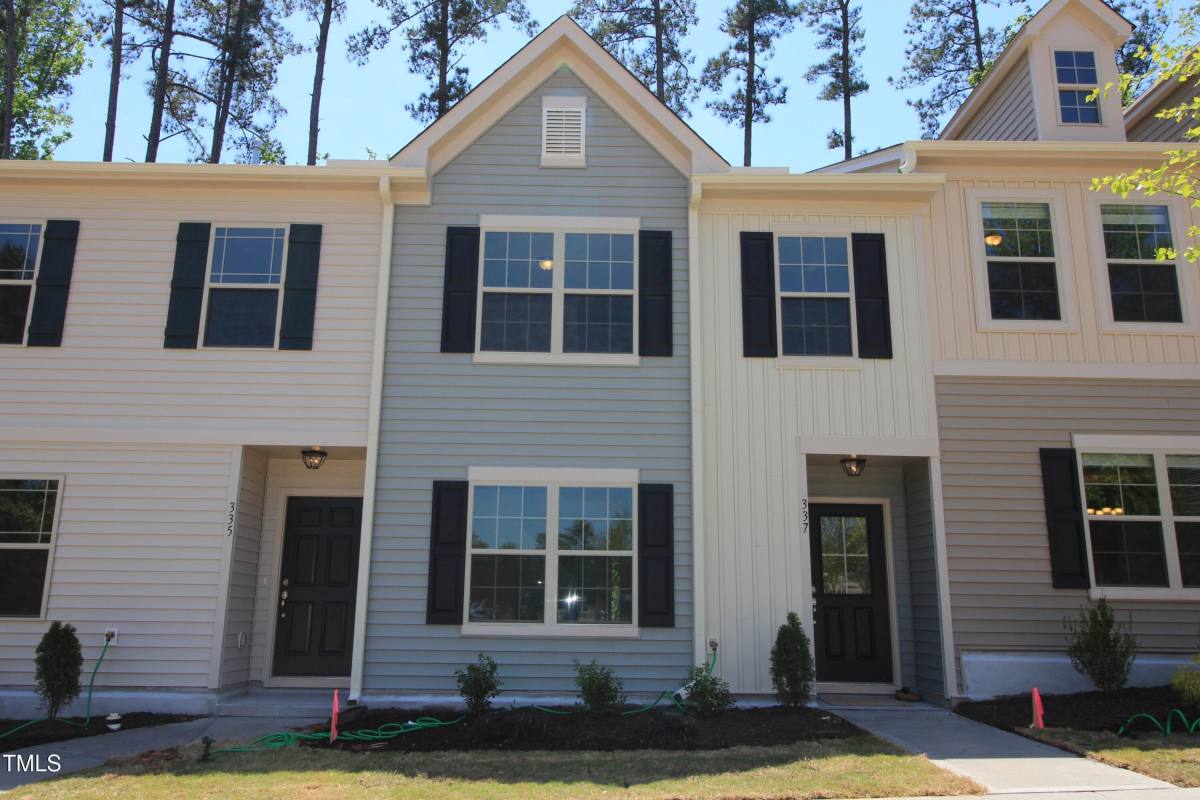 Townhouse for rent at 337 Switch St, Raleigh, NC 27606