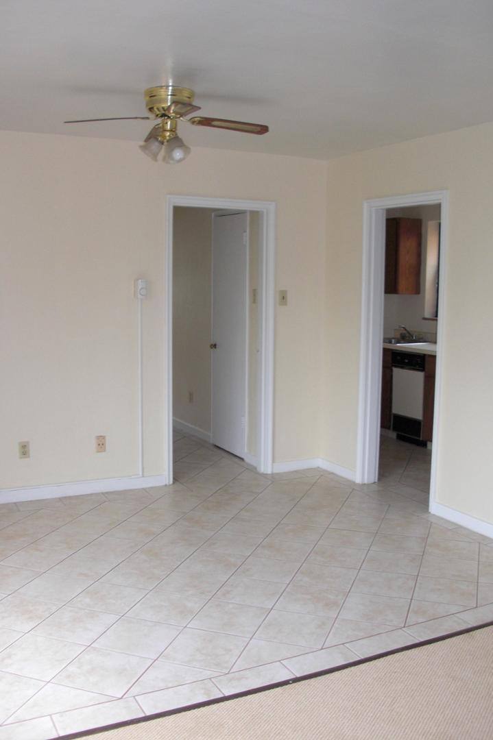 Apartment for rent at The Bentley, 6201 Fifth Ave #C-03, Pittsburgh, PA 15232