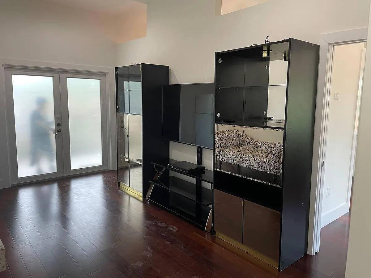 Apartment for rent at Royal Oaks, 16400 NW 82nd Court #2, Hialeah, FL 33016