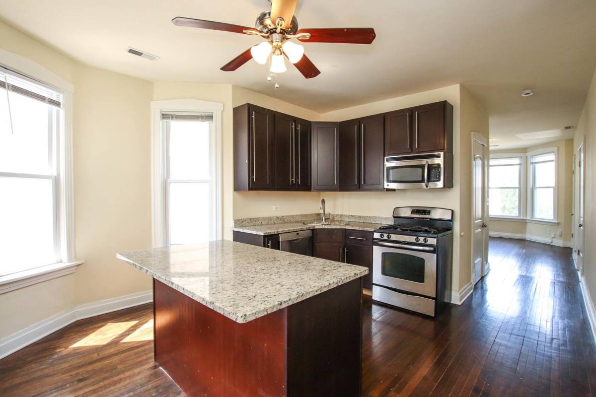 Apartment for rent at 2707 N Ridgeway Ave #2, Chicago, IL 60647
