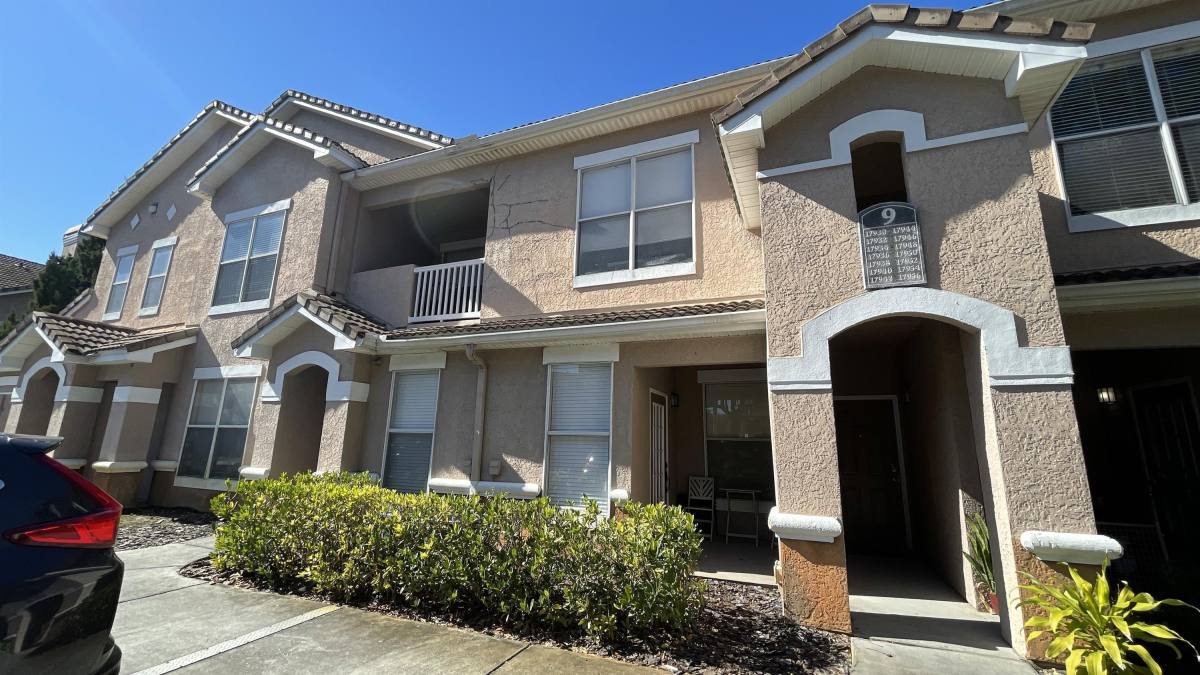 Condo for rent at The Villas Condominiums, 17952 Villa Creek Dr, Tampa, FL 33647