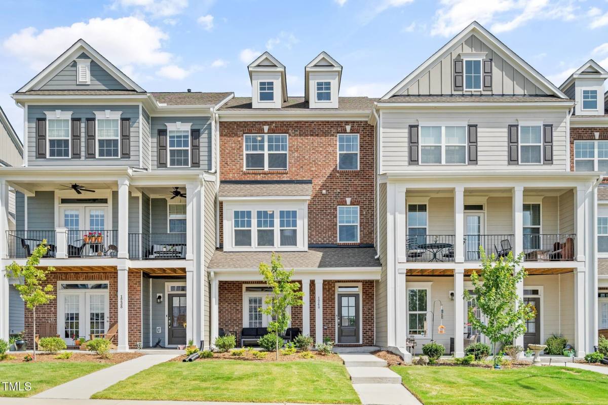 Townhouse for rent at 1240 Barn Cat Way, Apex, NC 27502
