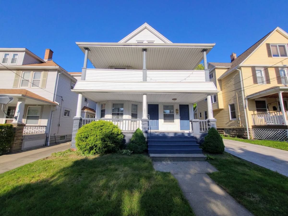 Apartment for rent at 1447 Rosewood Ave, Lakewood, OH 44107