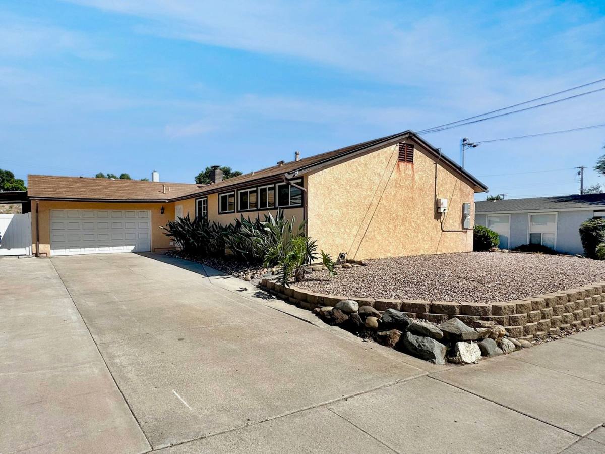 House for rent at 6931 Ballinger Ave, San Diego, CA 92119