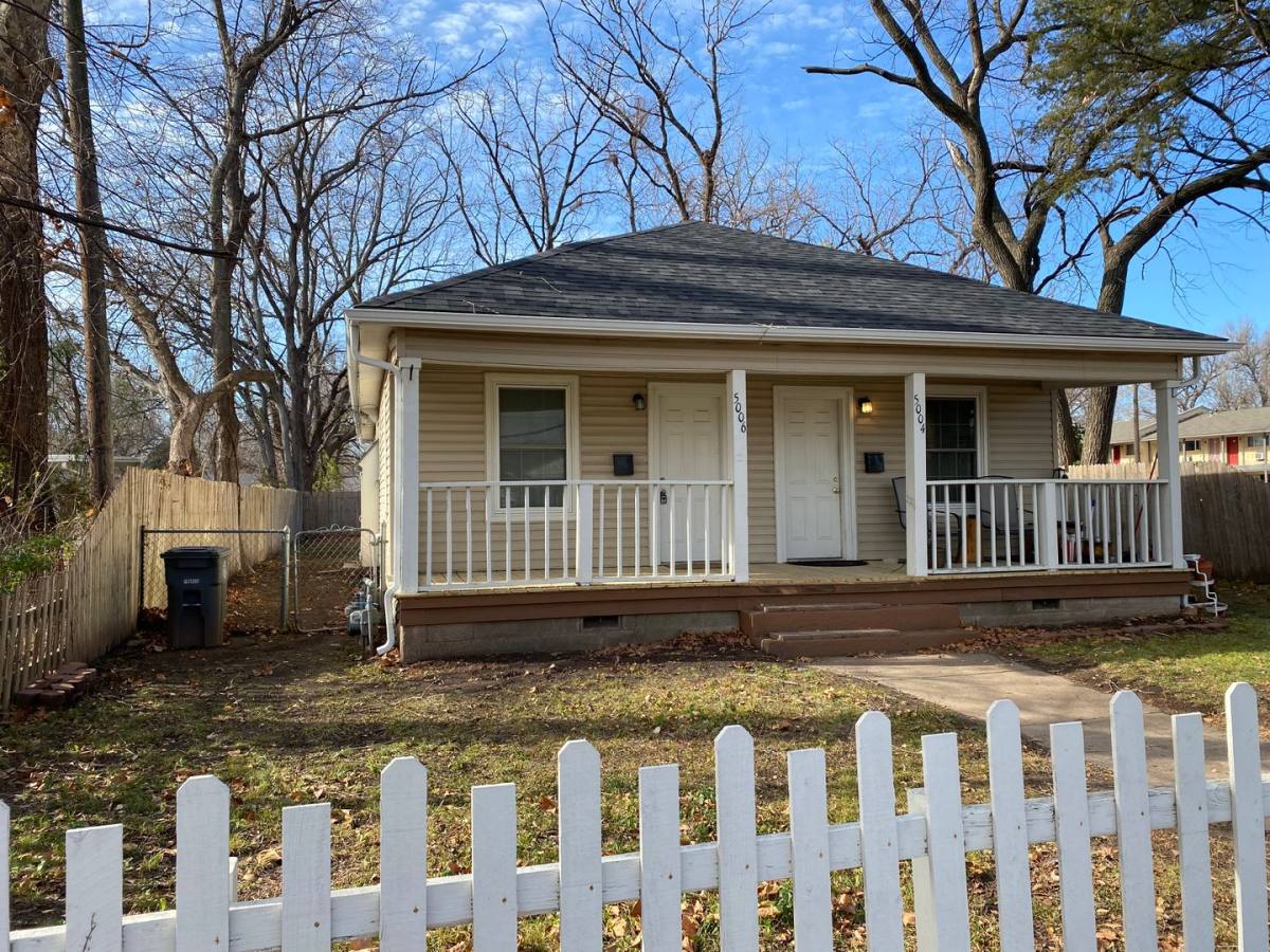 Apartment for rent at 5006 S Victor, Tulsa, OK 74105