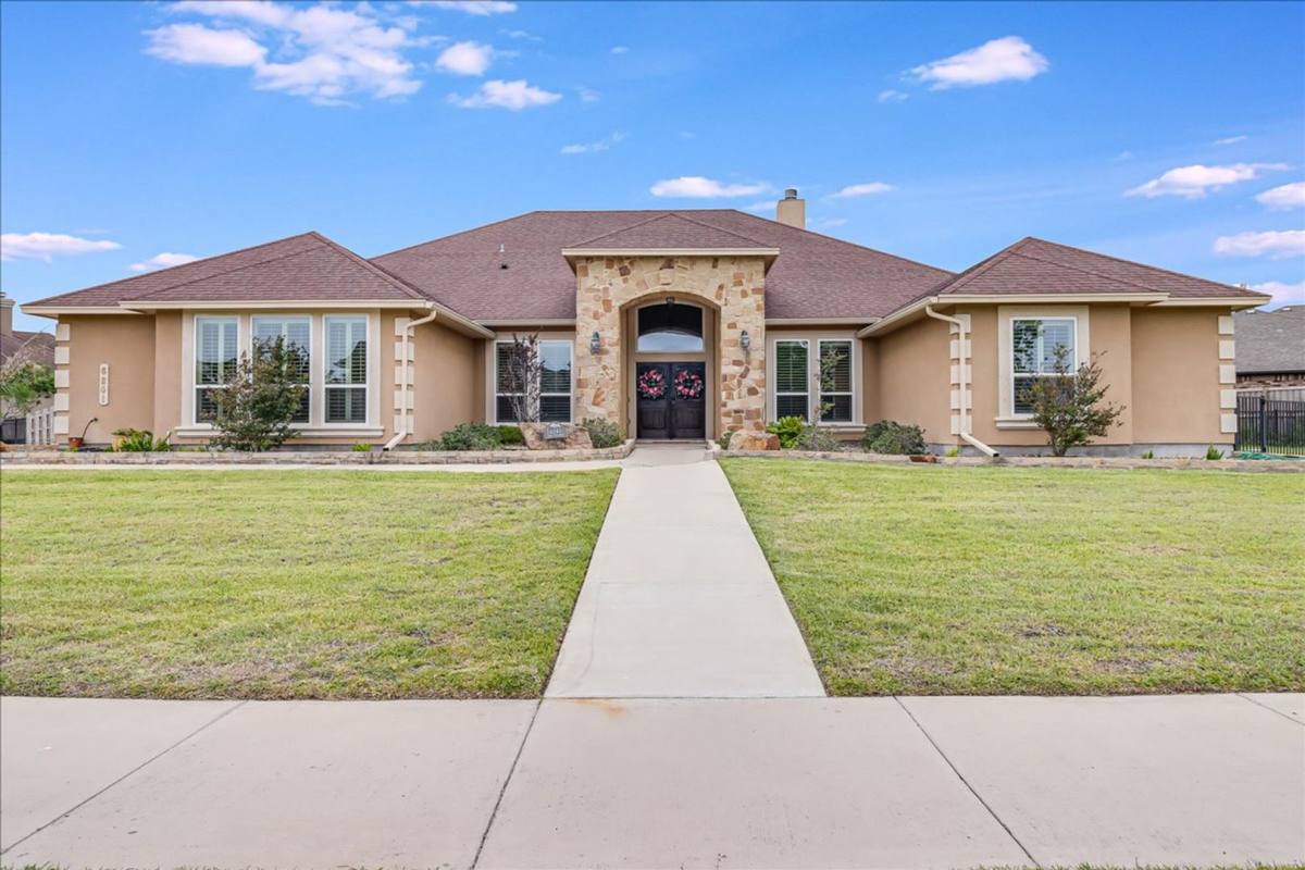 House for rent at 6241 Lago Vista Dr, Corpus Christi, TX 78414