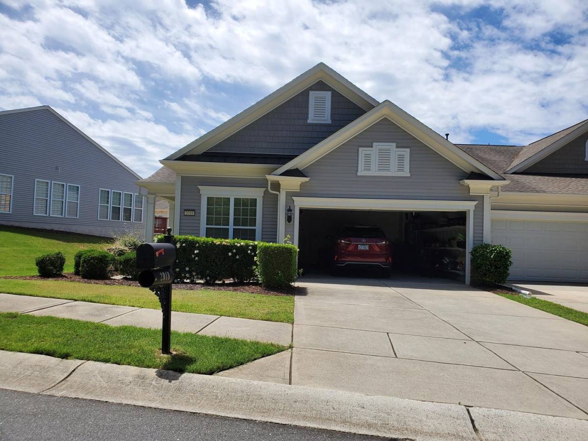 House for rent at 2018 Sweetleaf Dr, Fort Mill, SC 29707