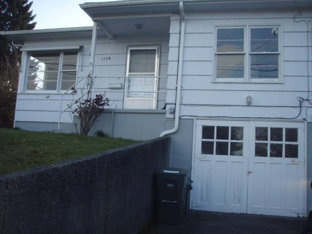 Apartment for rent at 1124 1128 Perry Ave, Bremerton, WA 98310