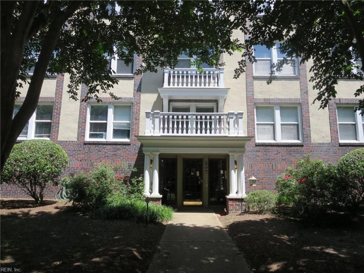 House for rent at 1506 Colonial Ave, Norfolk, VA 23517